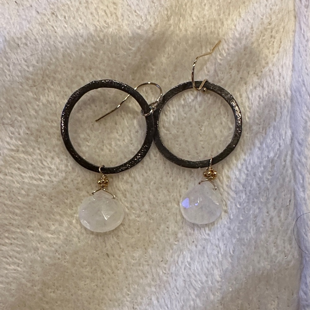 NWT Gorgeous Oxidized Silver Circle with Gold Accent & ‘Moonstone’ Drop Earrings